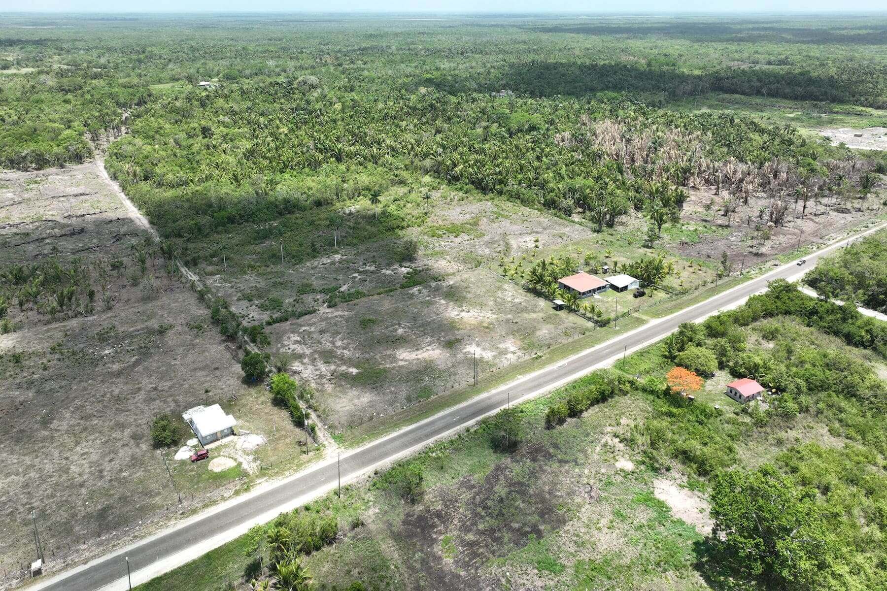 Residence on 20 Acres of Land along the Highway in Biscayne, Belize