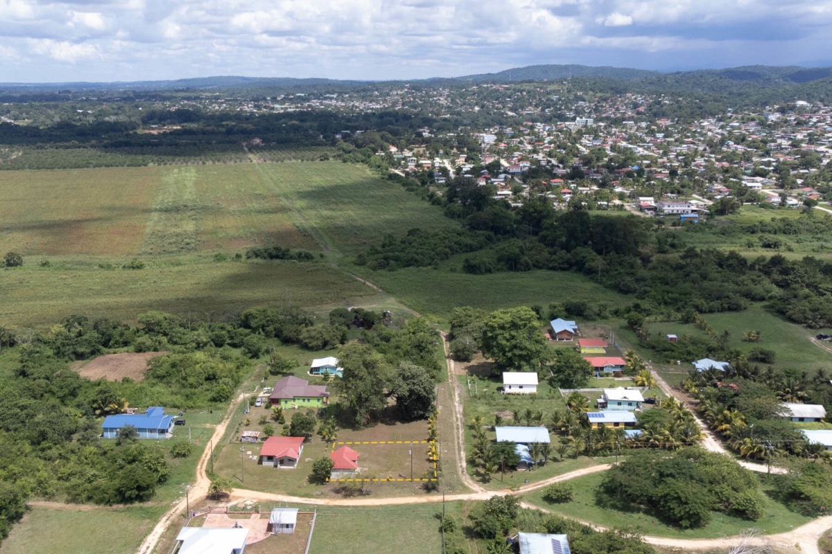 San Ignacio Real Estate • Vista Real Estate